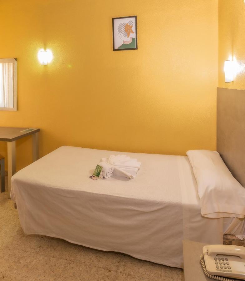 Hotel Universal ムルシア エクステリア 写真
